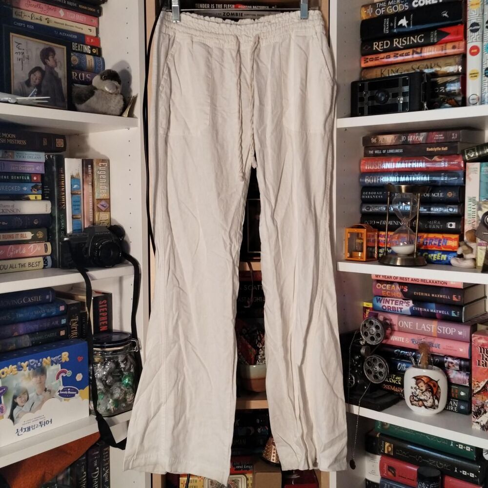 Roxy Oceanside White Linen pants with elastic waistband